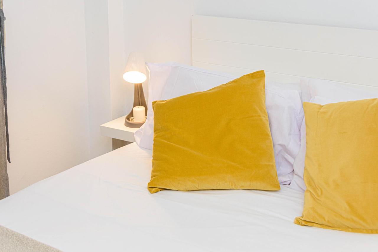 Wintowinrentals Coqueto Apartamento En El Centro De Малага Экстерьер фото