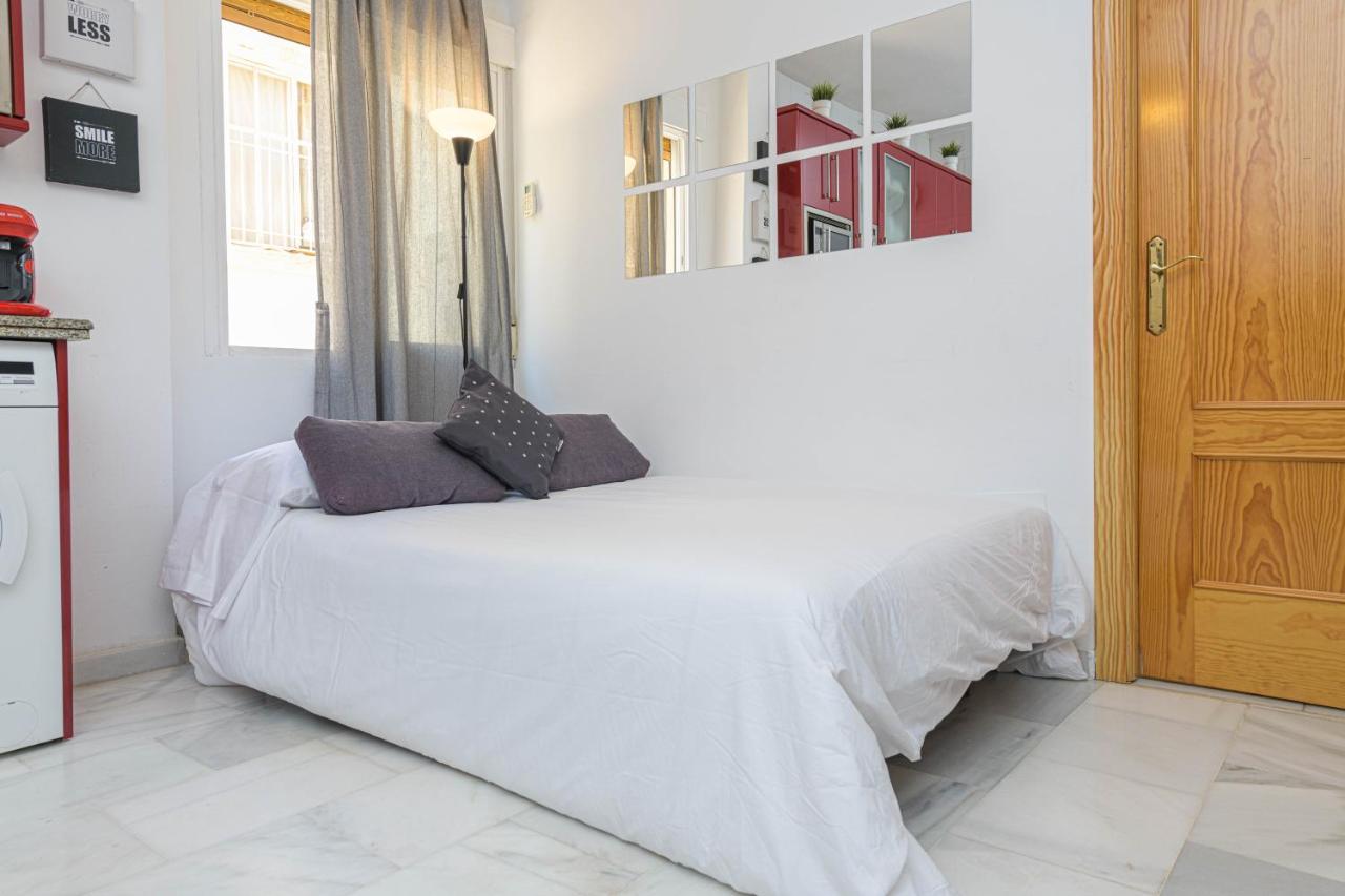 Wintowinrentals Coqueto Apartamento En El Centro De Малага Экстерьер фото